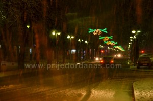 prijedor-snijeg-11januar-vece (17)